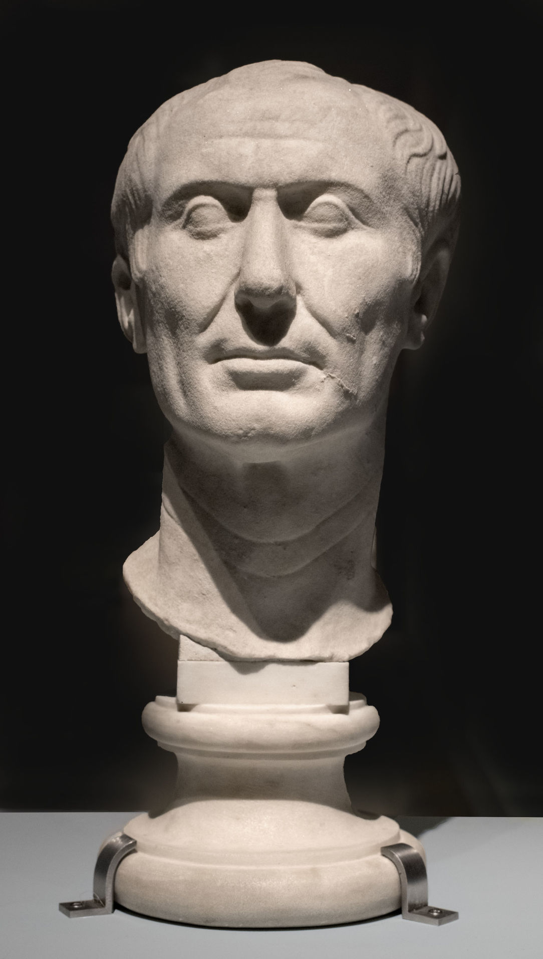 Caesar_bust.jpg